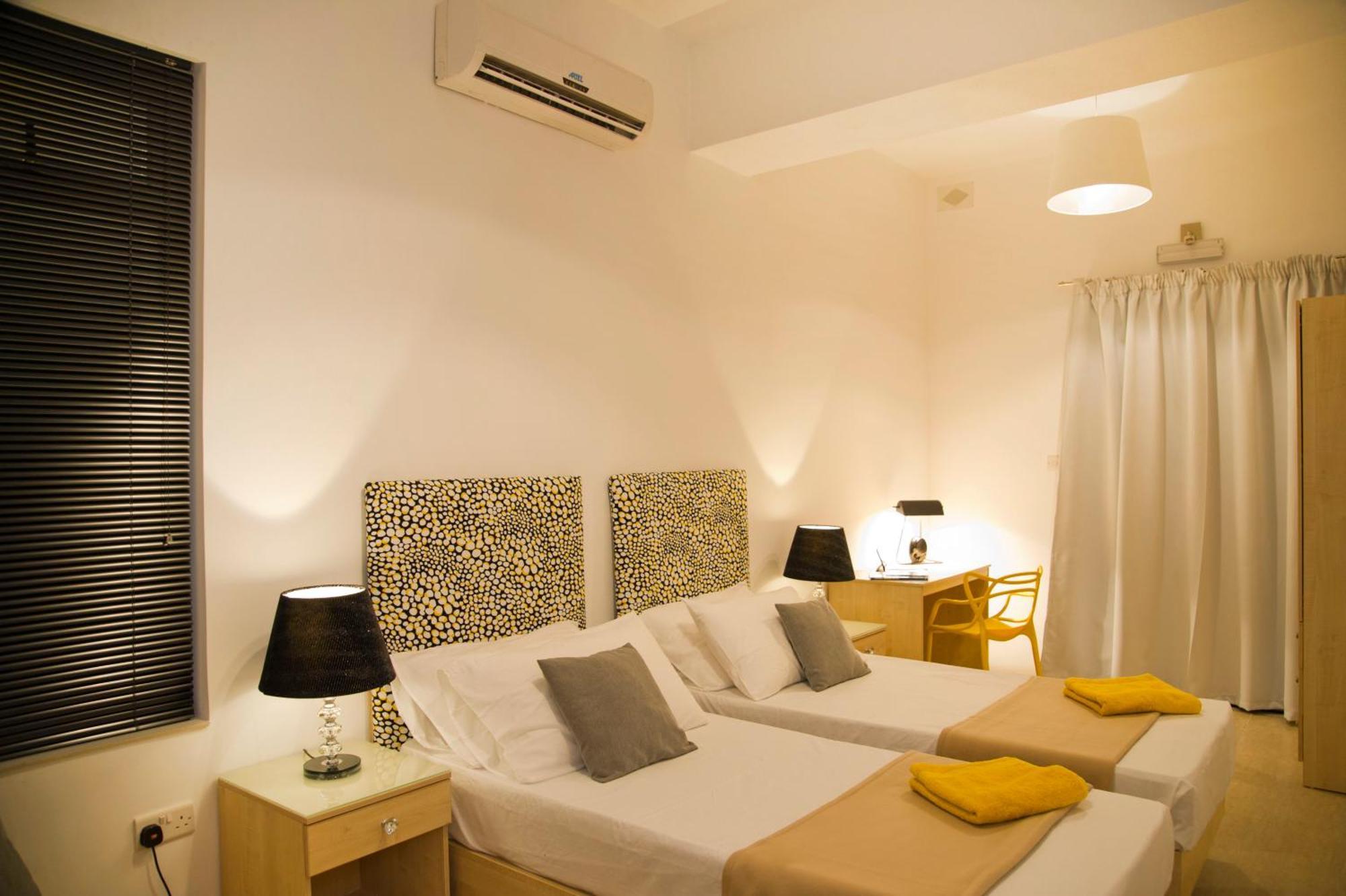 Appartamento Maltese Balcony San Giuliano Esterno foto